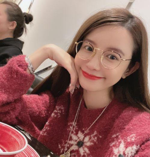 张大奕最新粉丝爆料,揭秘明星背后的真实生活